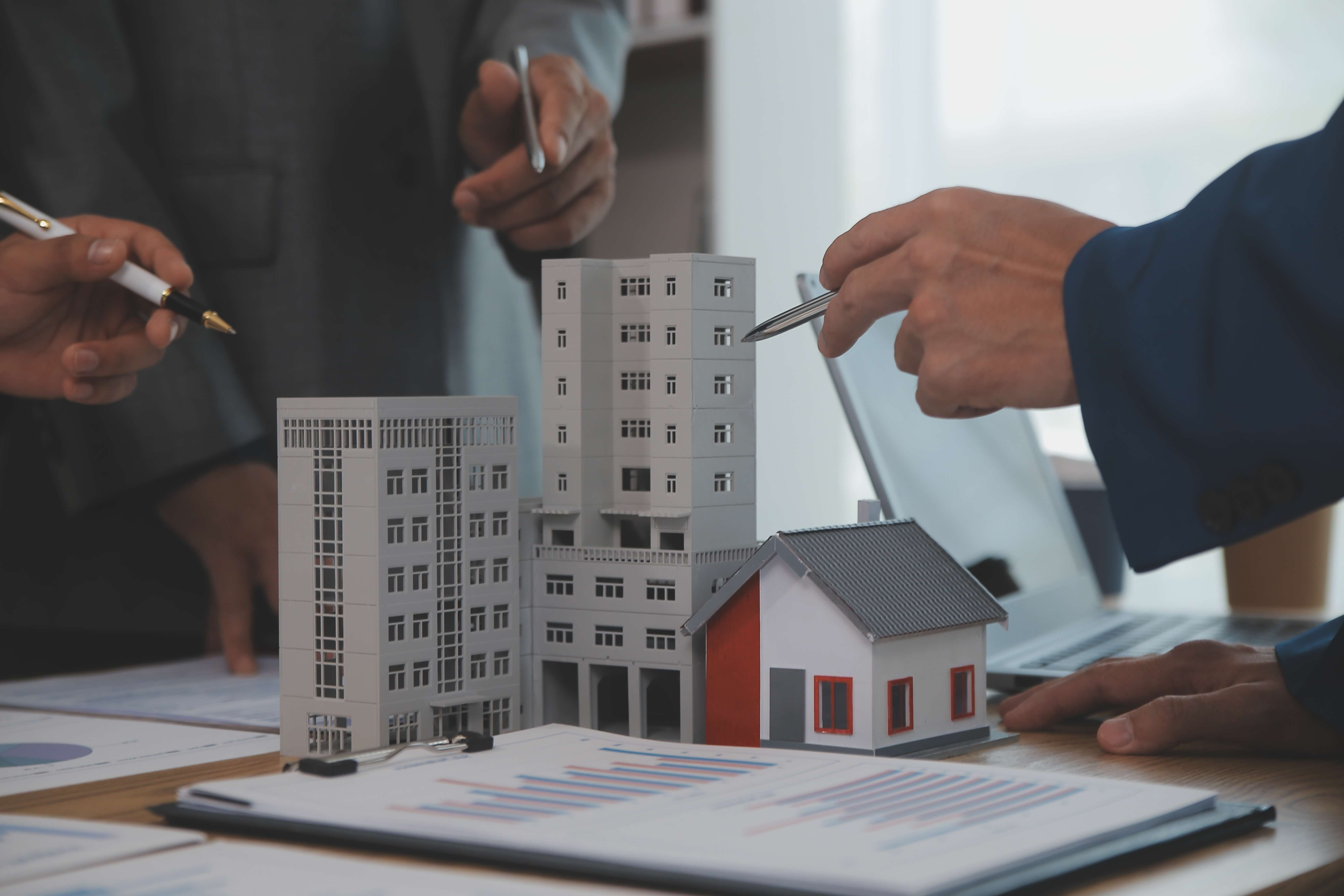 Public real estate management - shutterstock_2461242727 Public real estate management - shutterstock_2461242727